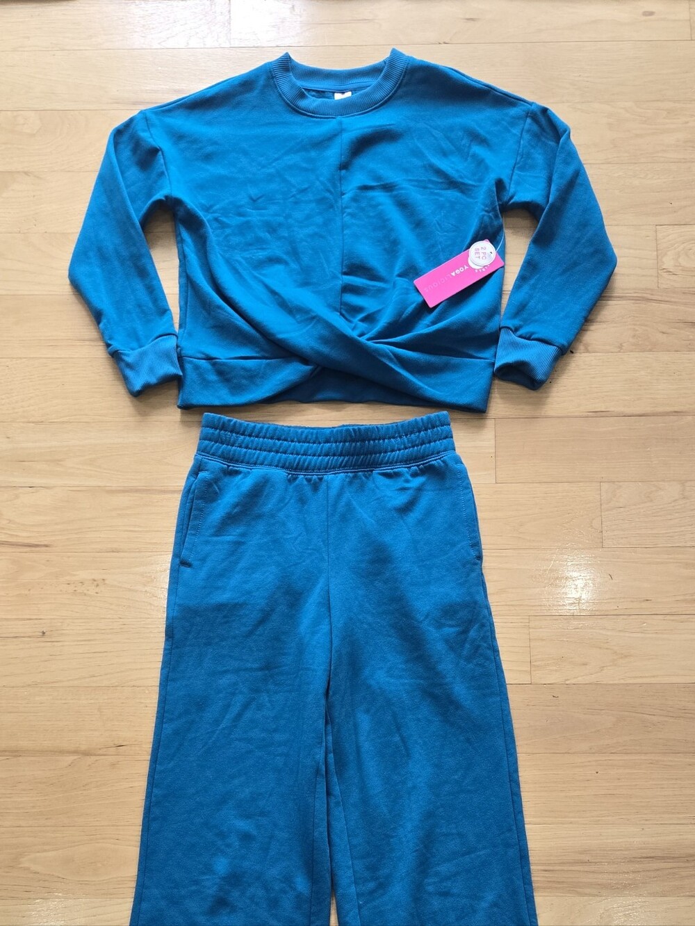 NWT Yogalicious Kids 2-piece Set